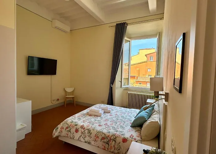 Le Stanze Di Piazza Cairoli Pisa