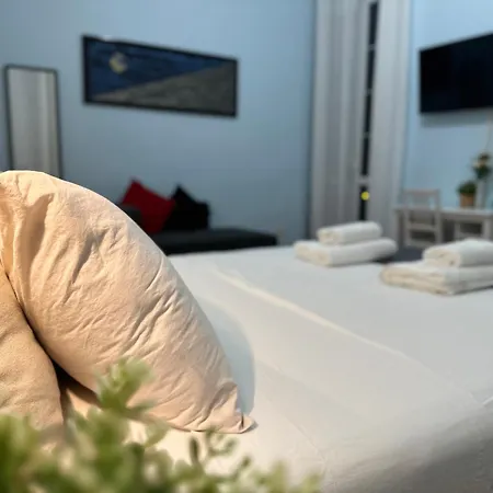 -di Piazza Cairoli 4* פיזה