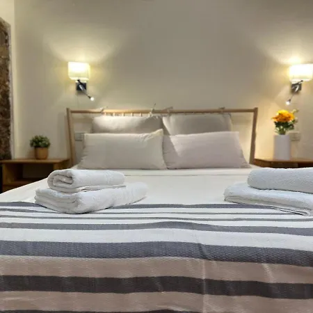 -di Piazza Cairoli Bed & Breakfast