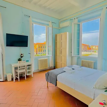 -di Piazza Cairoli Bed & Breakfast 4*