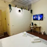 Le Stanze Di Piazza Cairoli 4* Pisa