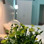 Bed & Breakfast Le Stanze Di Piazza Cairoli 4*