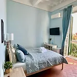 Le Stanze Di Piazza Cairoli 4*