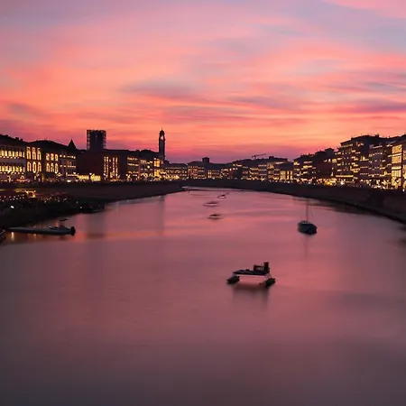 -di Piazza Cairoli Alojamento de Acomodação e Pequeno-almoço Pisa
