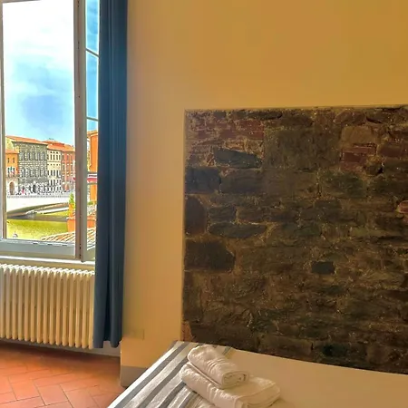 -di Piazza Cairoli 4* Pisa