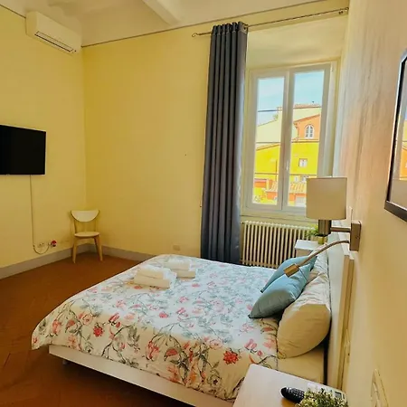 Le Stanze Di Piazza Cairoli 4* 피사